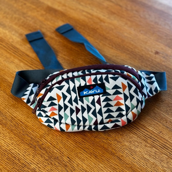 Kavu Handbags - Kavu Spectator Belt Bag